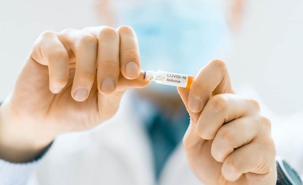 How do athletes use sports science to prevent and manage common injuries in their respective sports?